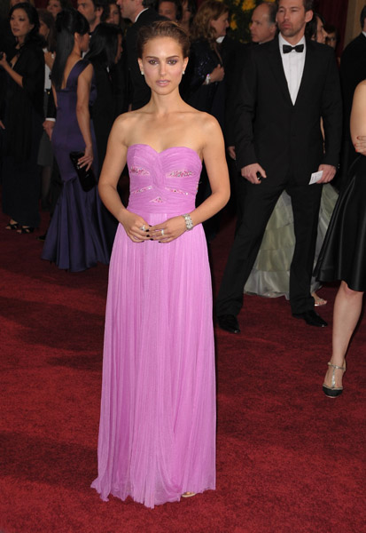 angelina jolie oscars. natalie-portman-oscars-red-