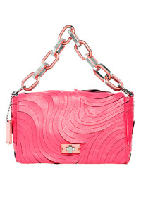 marc-jacobswavy-leather-handbag-with-chain-strap
