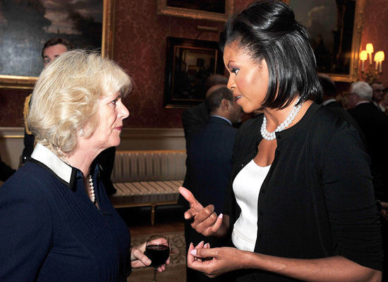 michelle-obama-meets-the-queen-3