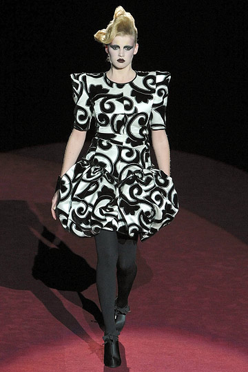 marc jacobs fall 2009 dress word by Lady GaGa