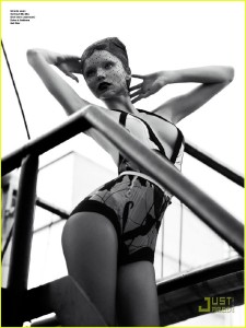 miranda-kerr-pin-up-v-magazine-03