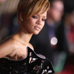 Rihanna red eyeliner Rihanna red eyeliner