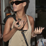 Rihanna tiger print finger nails Rihanna tiger print finger nails